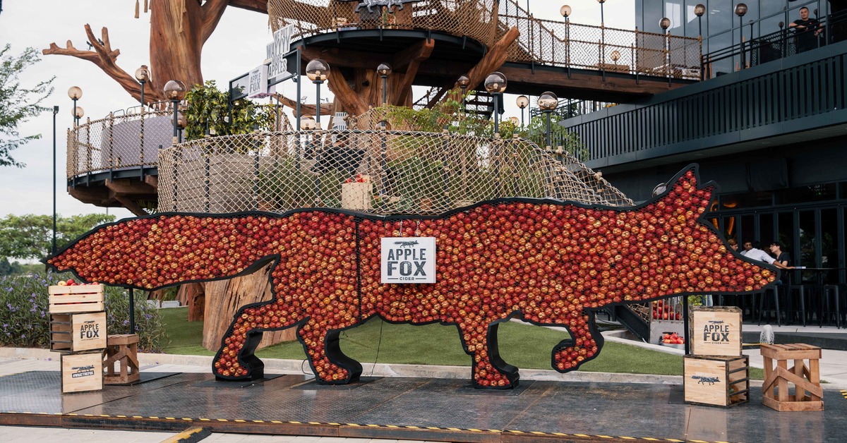 Fox made out of apples on display