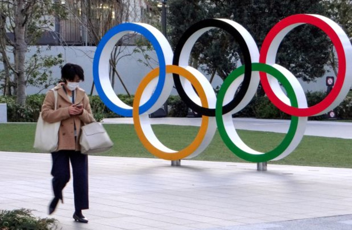 2020 Olympics Postponed, NBA Star Kevin Love, Lolo Jones, Fans React