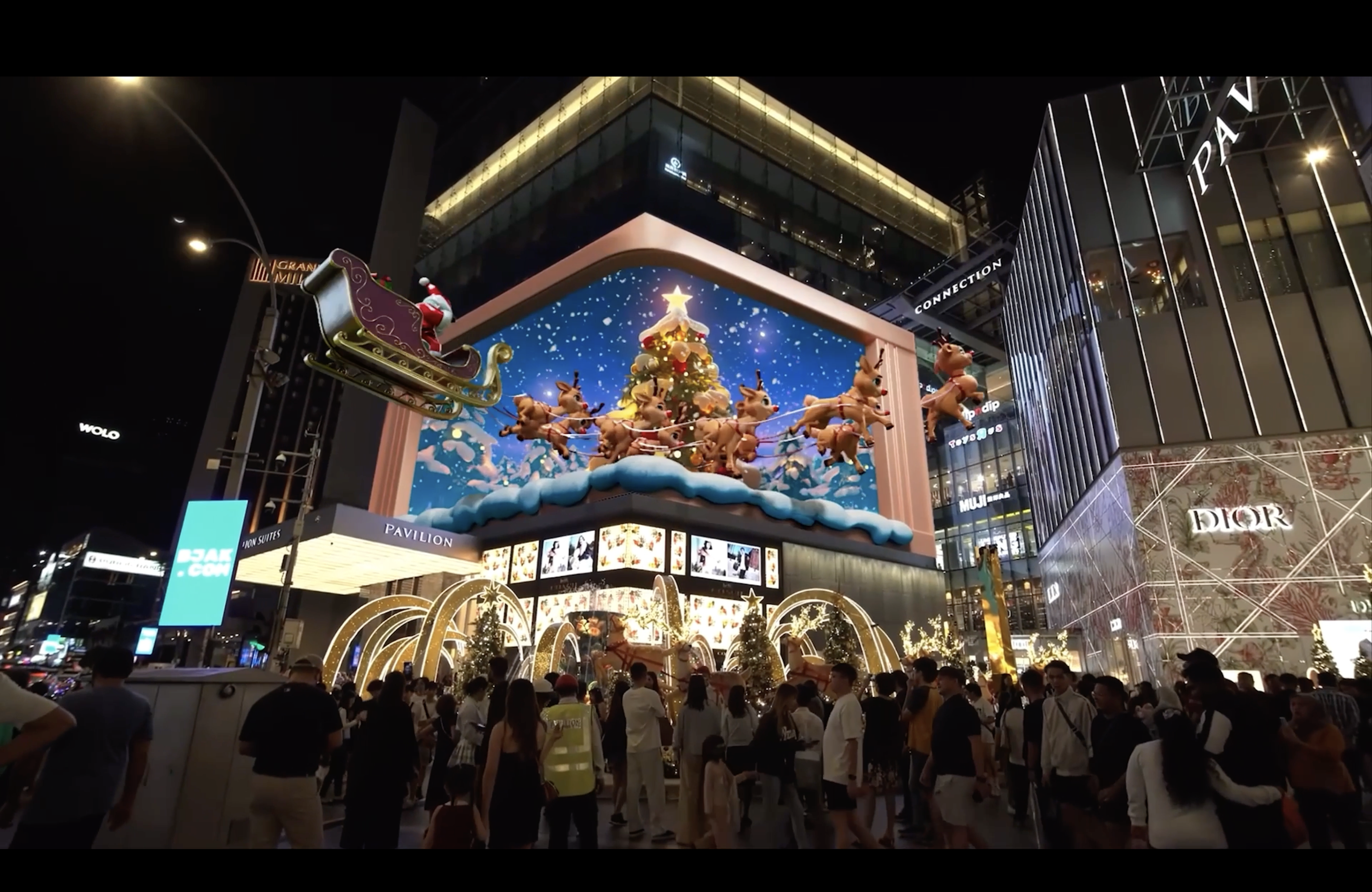 Pavilion KL’s 3D Augmented Reality (AR) Christmas Spectacle (1)