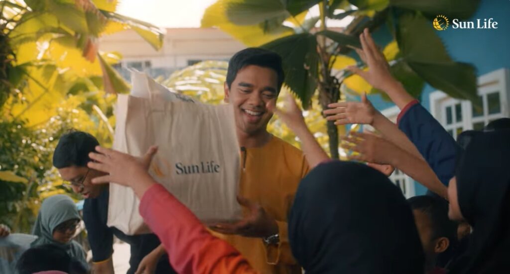 The SHOUT Group Helps Sun Life Malaysia Expand 'Baju Raya Lama Baharu 2.0' Beyond Klang Valley 1 2025 donation 4 | The SHOUT Group Helps Sun Life Malaysia Expand 'Baju Raya Lama Baharu 2.0' Beyond Klang Valley