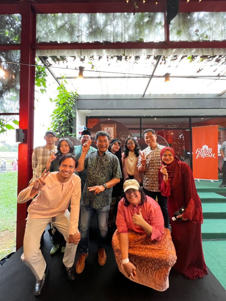 Edelman Malaysia Strikes A New Chord For Farm Fresh with 'Bersama Semoola' Raya Campaign 1 GroupPhoto | Edelman Malaysia Strikes A New Chord For Farm Fresh with 'Bersama Semoola' Raya Campaign