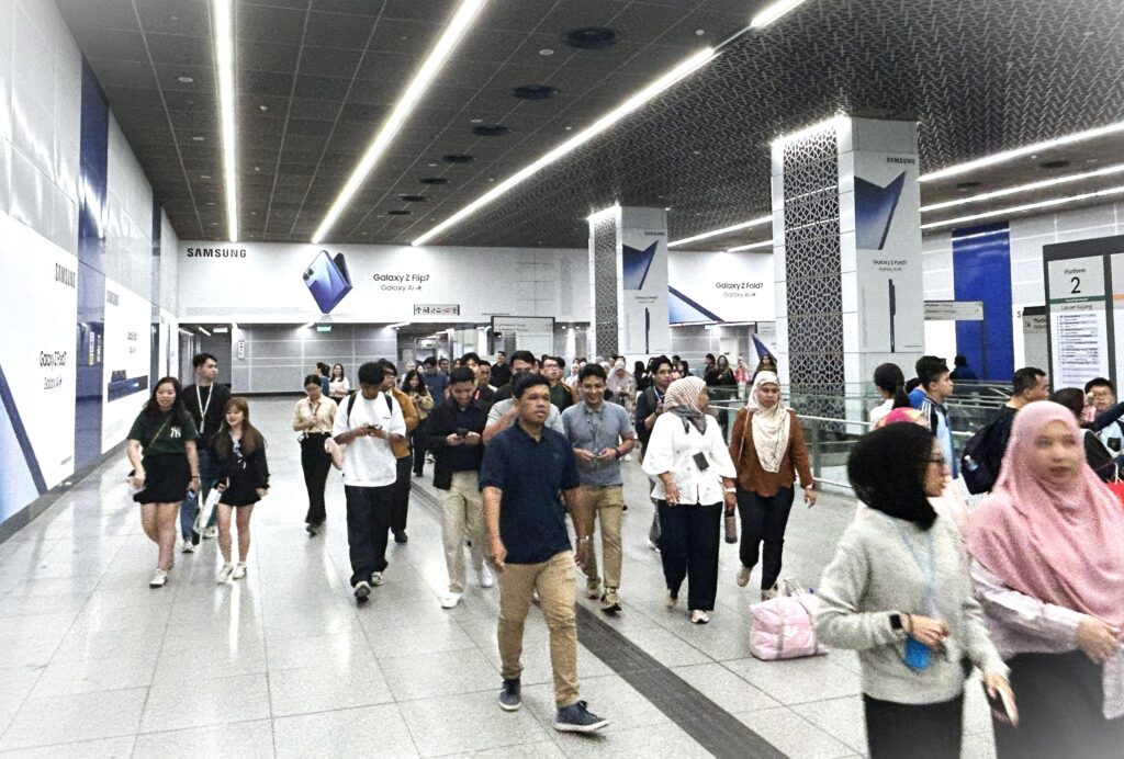 Samsung SDA MRT TRX | Unlocking The Theatre of OOH With MRT Transit Marketing