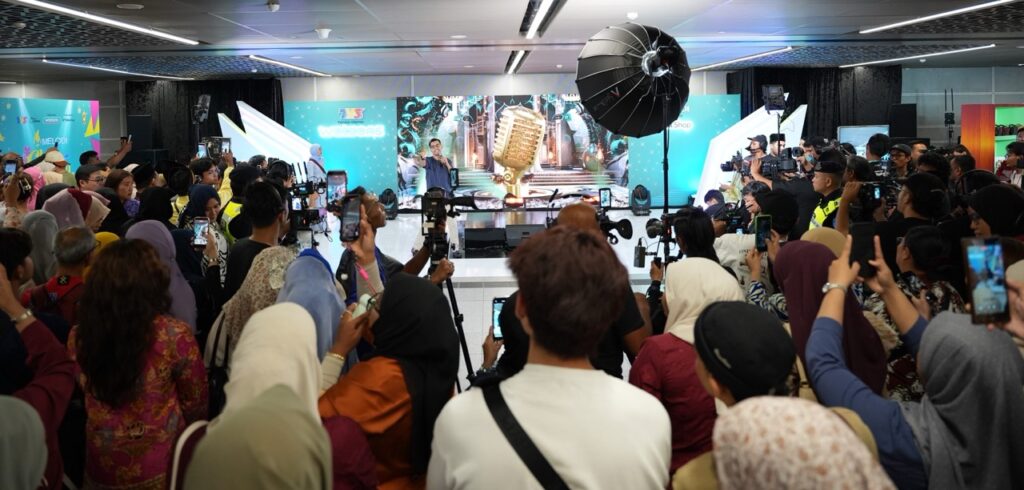 AKM02759 Large | From MRT to Runway: How Media Prima Turned a Train Ride into a Branded Raya Experience