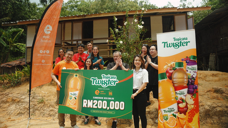 image 1 | TROPICANA TWISTER & THE SHOUT GROUP STEERS
